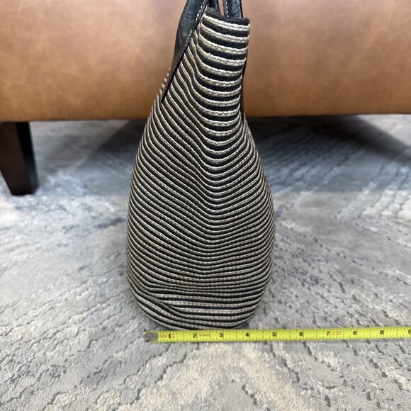 Eric Javits Stripe Black & Beige Straw Leather Tote Handbag - Picture 3 of 12